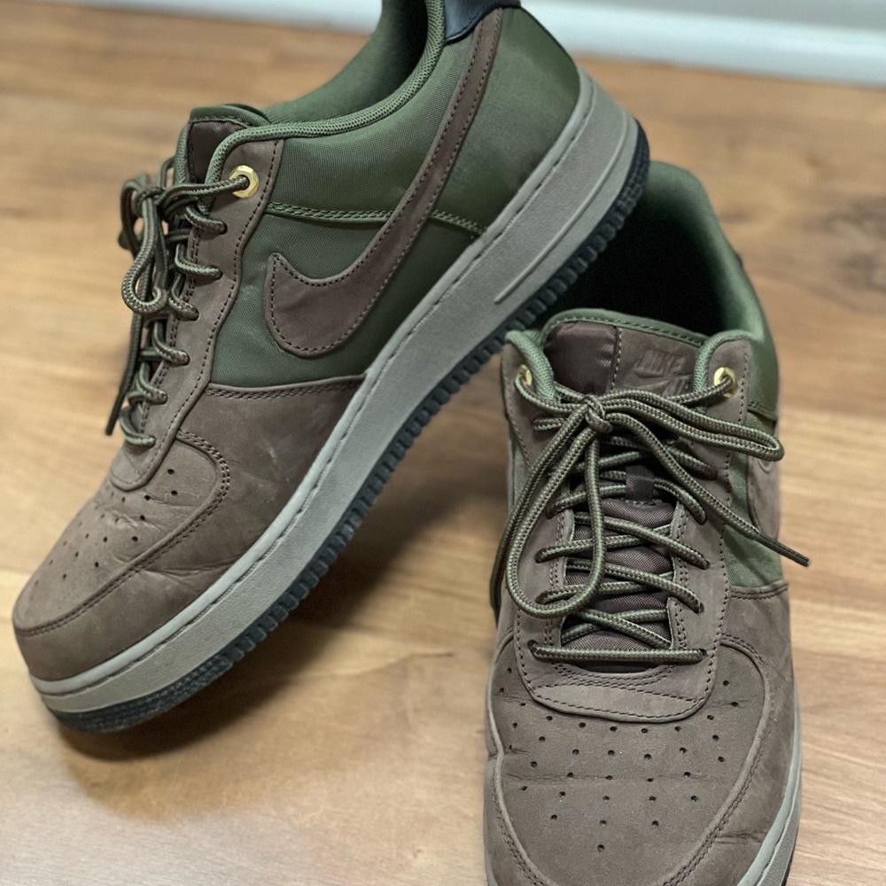 Nike Air Force (RARE) Men’s Brown/Green